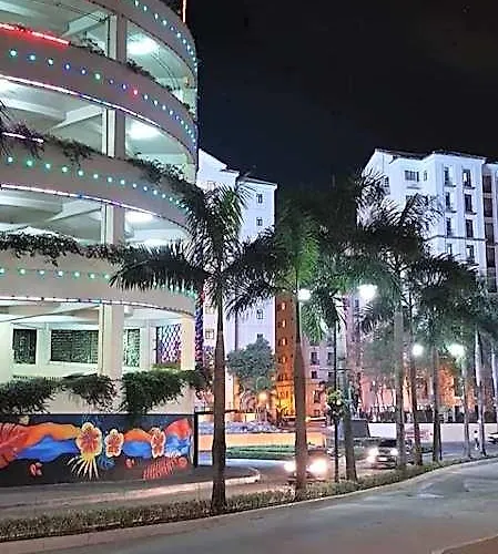 호텔 Cozyvilla At 81 Newport Blvd Newly Renovated Walk To Naia T3 Marriott & World Casino & Newport Mall For 5 Pax Free Parking!!!! 3*